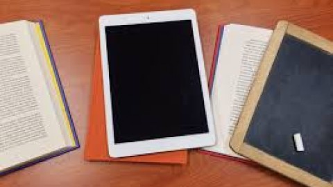 4 Reasons Why You Should Be Outsourcing Your Audiobook Post